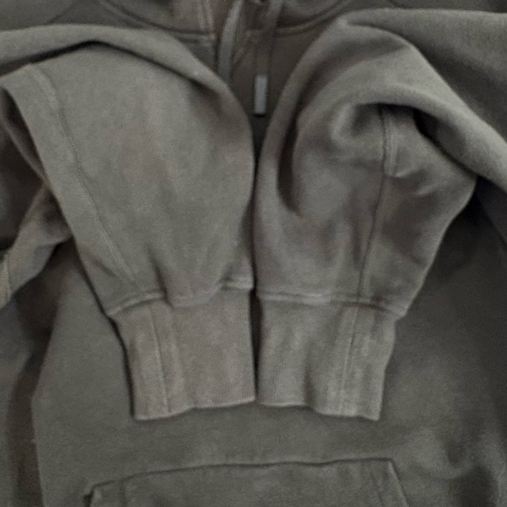 Lululemon | Warm For Winter Hoodie | Sz 6 | Dark Olive | EUC - Picture 10 of 14